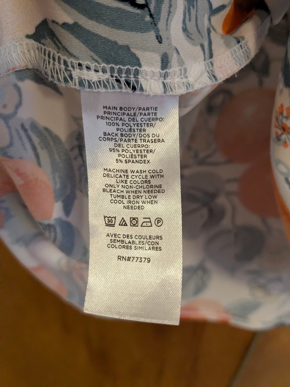 Ann Taylor Floral Orange Print V-Neck Women’s Top - Picture 7 of 8